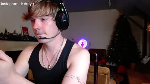 Snapshot of hercules__ chatting on January 15, 3:39 pm Gregblonde  Alextattoo online show from January 15, 3:39 pm