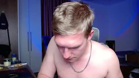 Snapshot of hercules__ chatting on October 8, 3:49 pm Gregblonde  Alextattoo online show from October 8, 3:49 pm