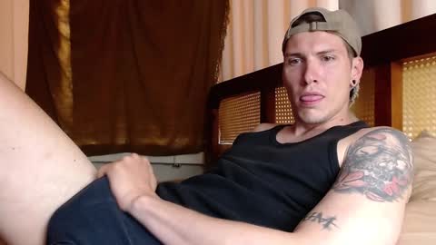 Snapshot of hercules__ chatting on January 6, 1:20 am Gregblonde  Alextattoo online show from January 6, 1:20 am
