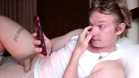 Snapshot of hercules__ chatting on February 11, 2:46 pm Gregblonde  Alextattoo online show from February 11, 2:46 pm