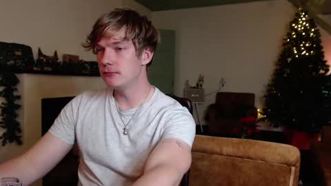 Snapshot of hercules__ chatting on December 26, 6:52 am Gregblonde  Alextattoo online show from December 26, 6:52 am