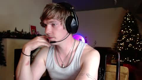 Snapshot of hercules__ chatting on January 11, 11:23 am Gregblonde  Alextattoo online show from January 11, 11:23 am