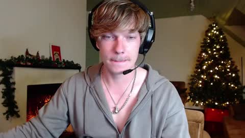 Snapshot of hercules__ chatting on January 12, 3:03 pm Gregblonde  Alextattoo online show from January 12, 3:03 pm