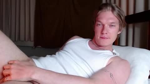 Snapshot of hercules__ chatting on February 12, 4:44 pm Gregblonde  Alextattoo online show from February 12, 4:44 pm