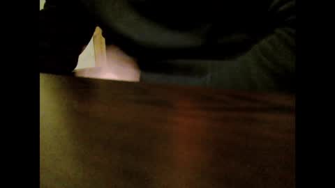 Snapshot of heretost chatting on December 5, 11:27 am mr D online show from December 5, 11:27 am