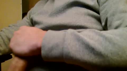 Snapshot of heretost chatting on March 4, 12:18 am mr D online show from March 4, 12:18 am