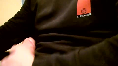 Snapshot of heretost chatting on February 10, 10:31 am mr D online show from February 10, 10:31 am