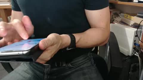 hero0111 online show from September 30, 6:11 pm