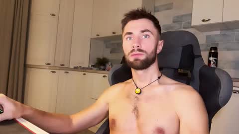 Arnold online show from November 8, 9:07 pm