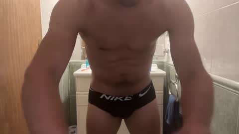 hhernan1 online show from October 5, 5:44 am