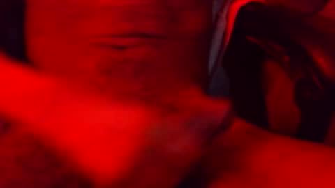 ishow2cumforU online show from April 11, 9:57 am