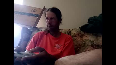 hiddenboner4u online show from February 15, 6:49 pm