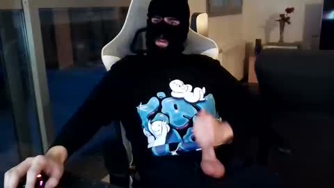 High Skimask online show from January 17, 7:08 am