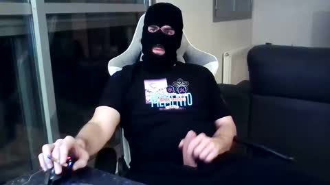 High Skimask online show from December 31, 12:11 am