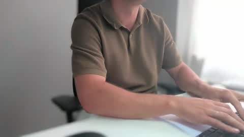 ho7man online show from August 3, 11:05 am