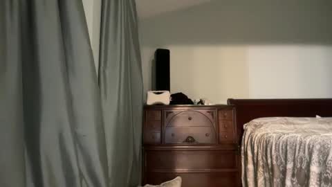 honey_man14 online show from May 12, 4:48 pm
