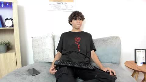 honeymoon_sariel online show from September 8, 7:35 pm