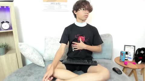 honeymoon_sariel online show from September 21, 7:25 pm