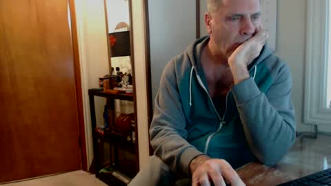 Jayson online show from January 8, 2:14 pm