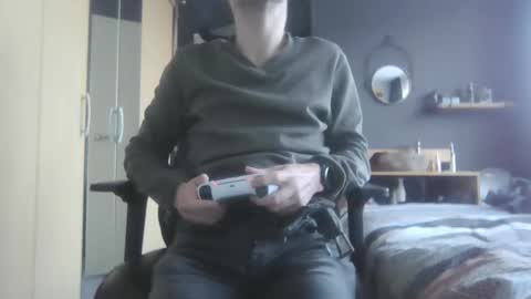 hornyboyivar online show from September 29, 7:29 am