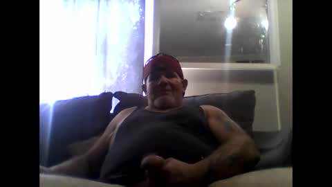 hornyhungwhiteboy4u269 online show from May 10, 9:16 pm