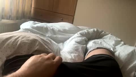 Snapshot of hornyian91 chatting on January 18, 8:41 am Liverpool lad online show from January 18, 8:41 am