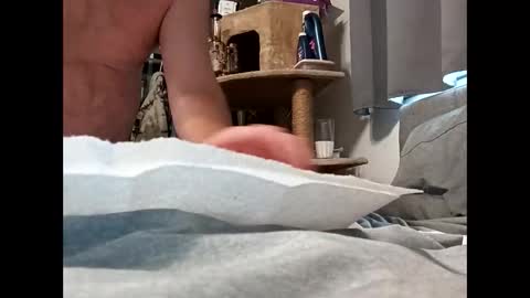 hornyman6942842 online show from January 10, 9:30 pm