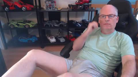 hornynthick70 online show from December 22, 6:37 pm