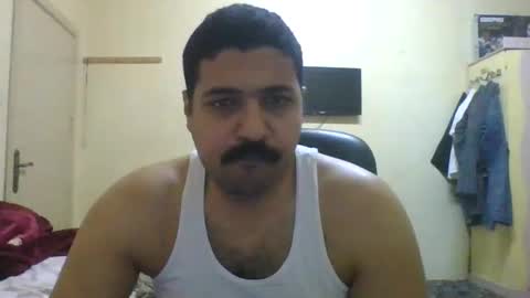 hossampharaos21 online show from May 28, 10:19 pm