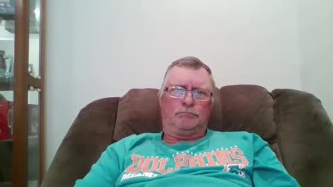 Snapshot of hot4tightholes chatting on October 24, 2:41 pm hot4tightholes online show from October 24, 2:41 pm