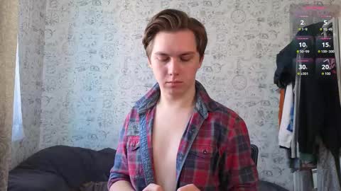 Snapshot of hot_boy_oscar chatting on September 25, 11:20 am Oscar online show from September 25, 11:20 am