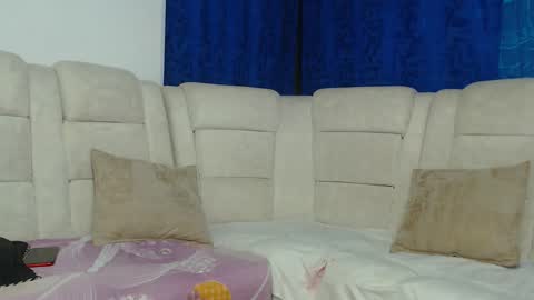 Hot Sharks   online show from April 2, 7:05 am