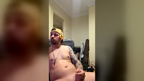 hotaus90 online show from June 14, 1:36 am