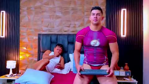 felipe  marcello online show from June 18, 2:11 pm