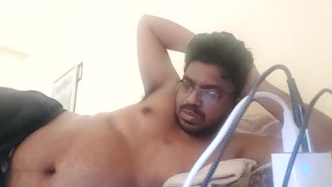 hotgluteus4321 online show from April 25, 9:12 am