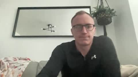 hotholby86 online show from November 9, 2:54 pm