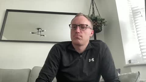 hotholby86 online show from December 29, 1:17 pm