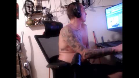 hotkinkytat online show from February 12, 5:37 am