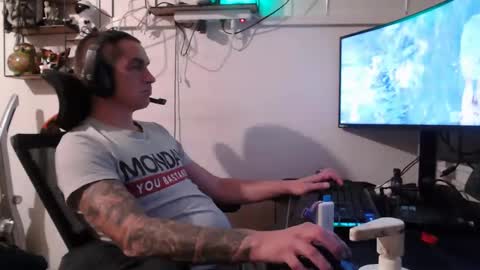 hotkinkytat online show from December 5, 7:40 pm