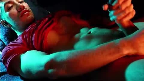 Hotlatinking online show from January 11, 11:19 pm