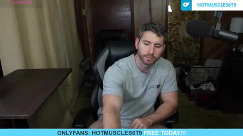 hotmuscles6t9 online show from March 16, 10:52 am