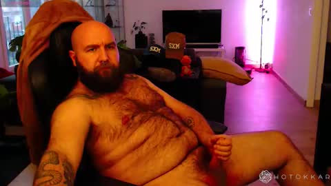 Hotokkar online show from March 13, 5:30 pm