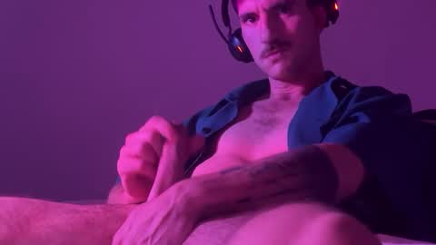 piercing frenum online show from January 3, 3:38 am