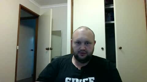 Snapshot of hotrodder323 chatting on December 6, 10:19 pm hotrodder323 online show from December 6, 10:19 pm