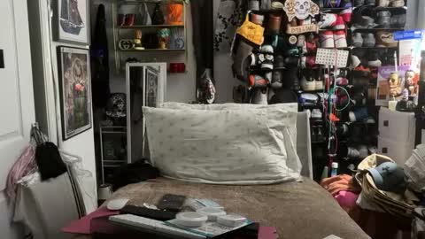 hotstuff775616 online show from February 11, 4:17 am