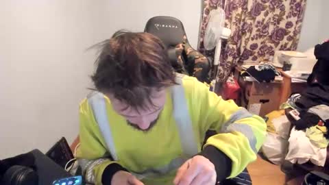 hot online show from February 17, 7:24 pm