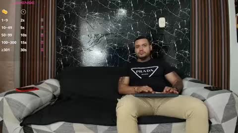 hott_asses online show from February 11, 8:52 pm