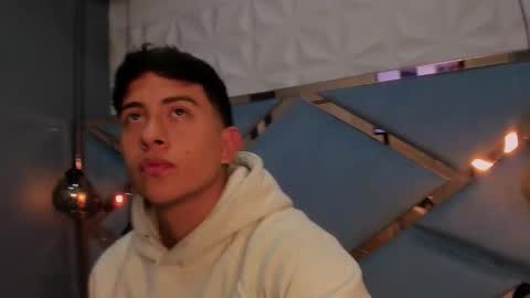 hott_boyy__ online show from November 9, 11:36 am