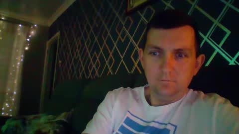 Snapshot of hotuk86 chatting on January 23, 9:18 pm hotuk86 online show from January 23, 9:18 pm