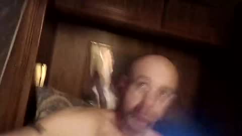 houndmefromhell online show from January 18, 1:34 am